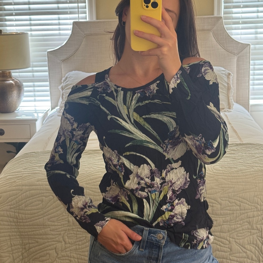 Club Monaco floral cold shoulder top